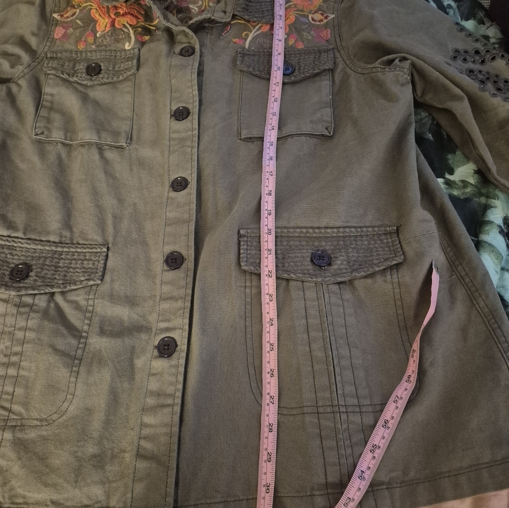 Johnny Was Embroidered Utility Jacket with Multicolor Floral Detail Xl Oversized - Picture 9 of 12